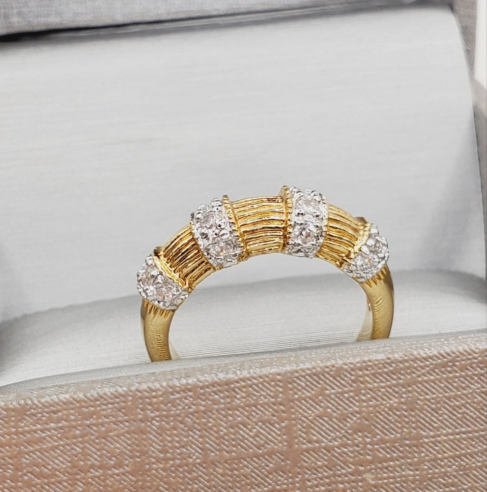 Yellow Gold Ring - Picture 2 of 6